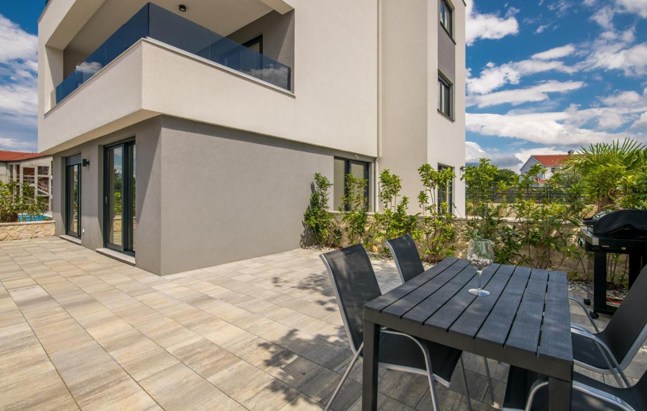 Vila Stemark ニヴィーチェ エクステリア 写真