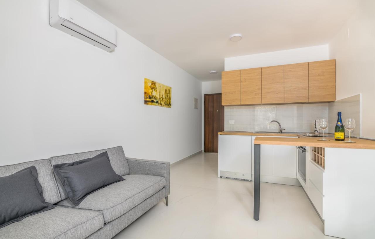 Vila Stemark ニヴィーチェ エクステリア 写真